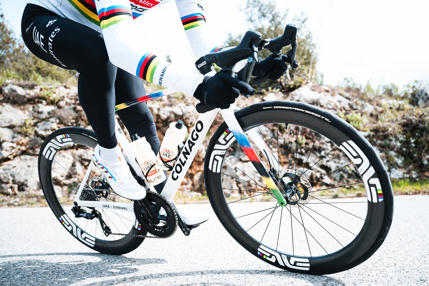 Cycle Sports コルナゴ・プロジェクトマネージャーインタビュー〜V5RsとY1Rsはかくして作られた